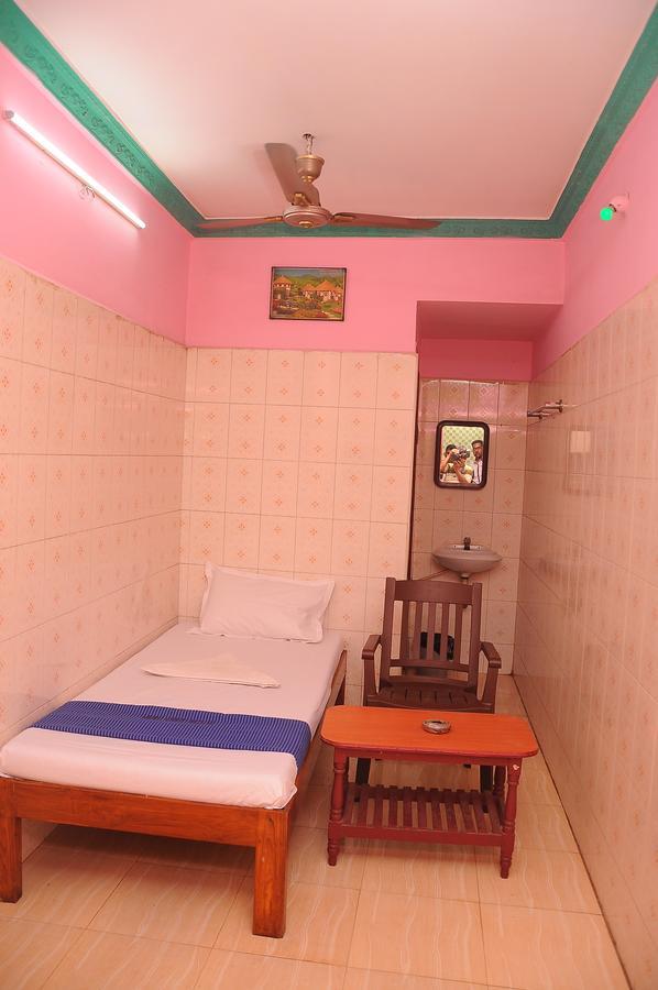 Merit Guest House Chennai Eksteriør billede